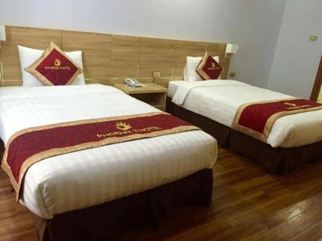 Bed in Phoenix Hotel 3