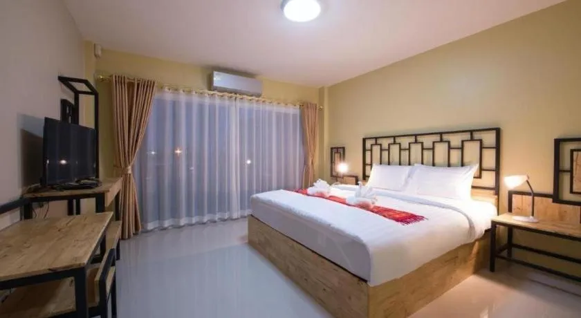 Bed in Bees Smile Hotel