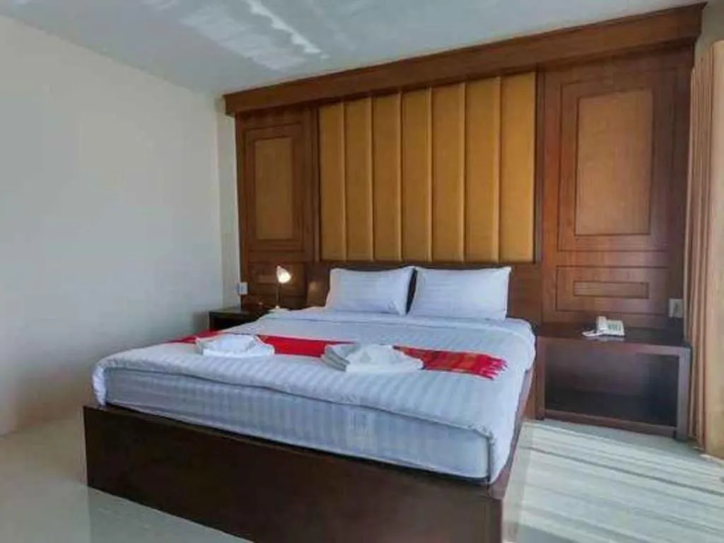 Bed in Bees Smile Hotel