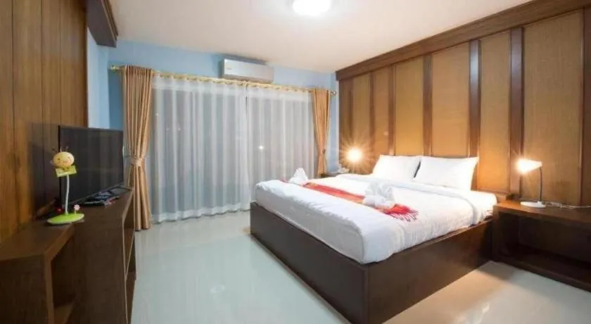 Bed in Bees Smile Hotel