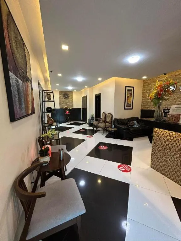 Jo Carter's Hotel & Suites Angeles City