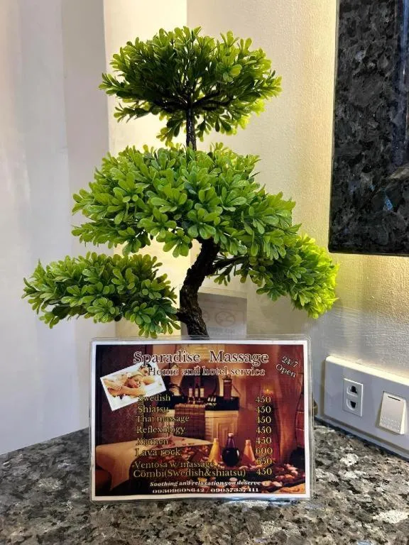 Jo Carter's Hotel & Suites Angeles City