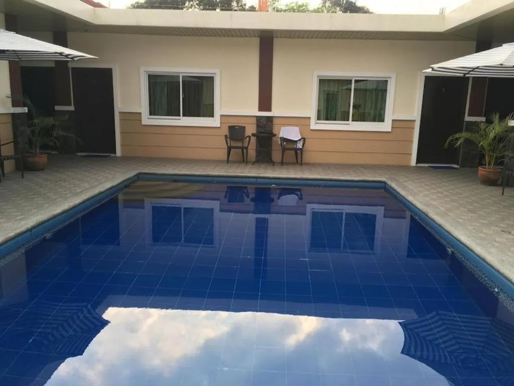 Jo Carter's Hotel & Suites Angeles City