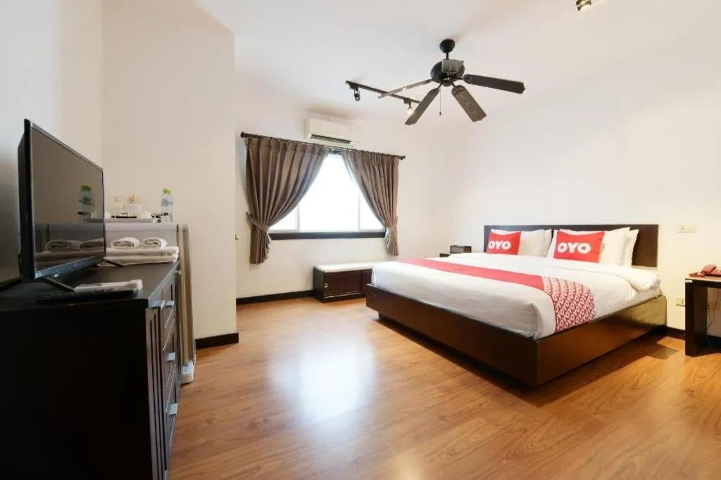 Bed in OYO 520 Pattaya Cantina