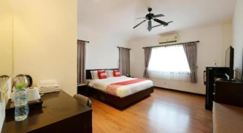 Bed in OYO 520 Pattaya Cantina