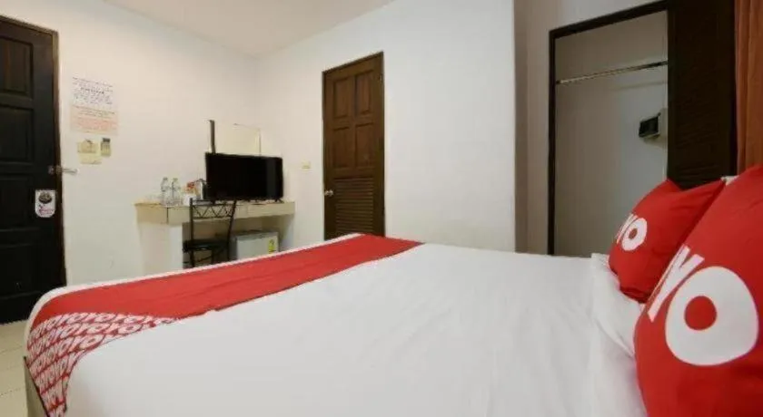 Bed in OYO 520 Pattaya Cantina