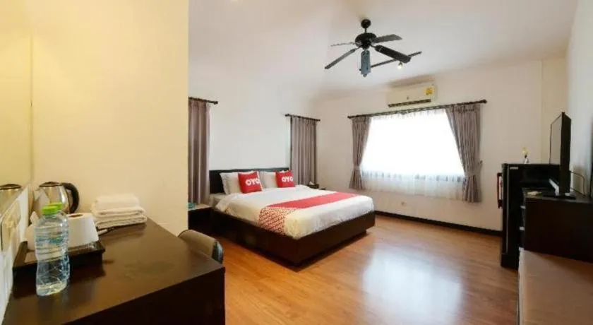 Bed in OYO 520 Pattaya Cantina