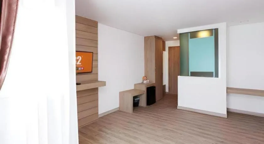 B2 Nakhonsawan Premier Hotel