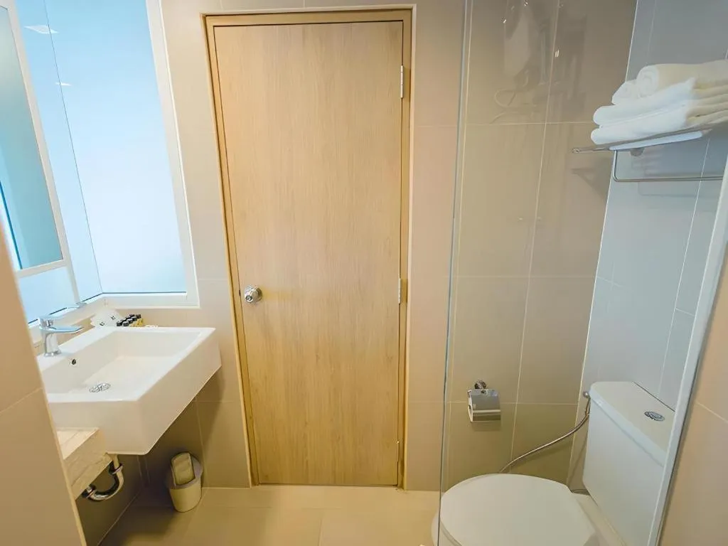 B2 Nakhonsawan Premier Hotel