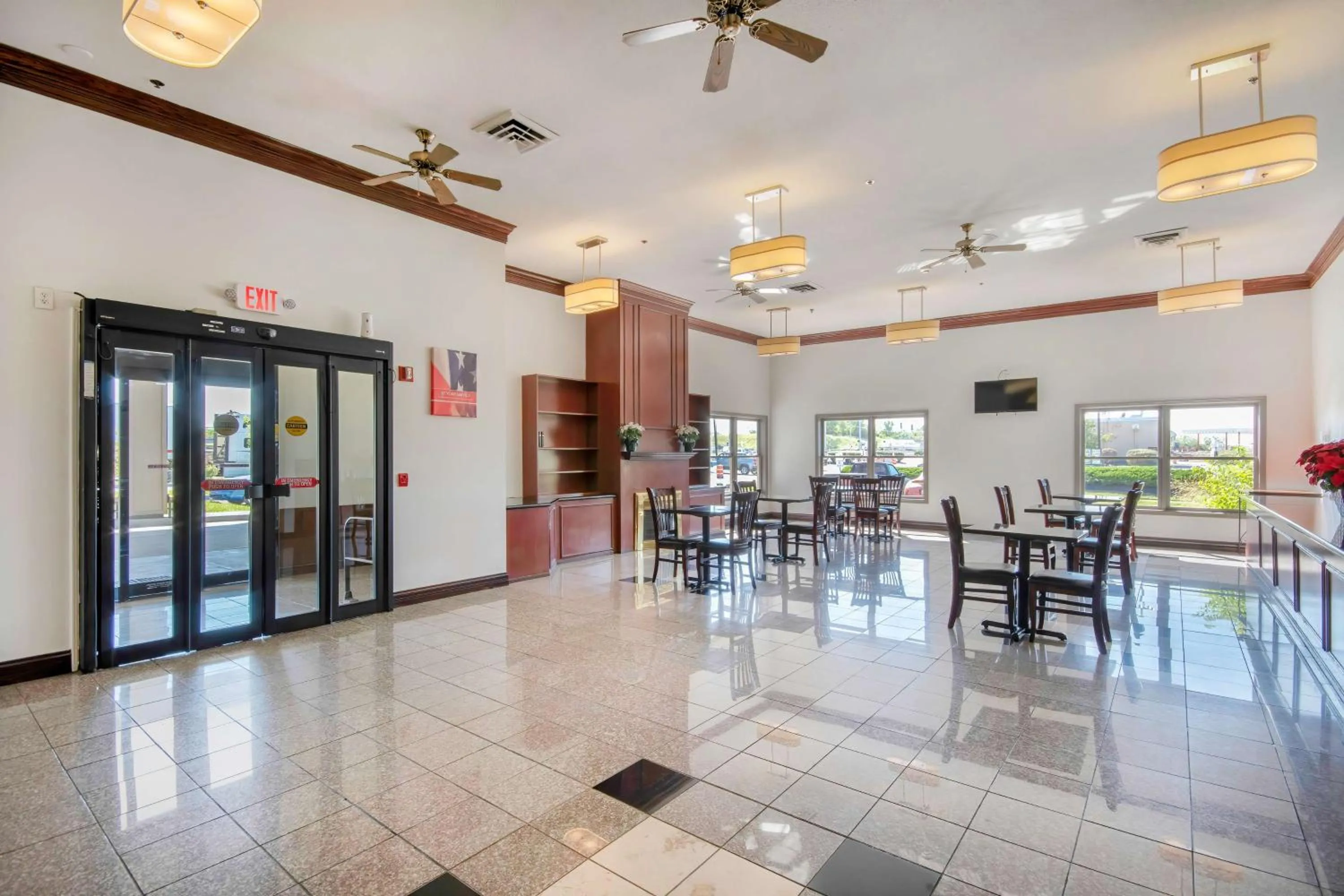 Lobby or reception in Motel 6 Walton, KY - Richwood - Cincinnati Airport South