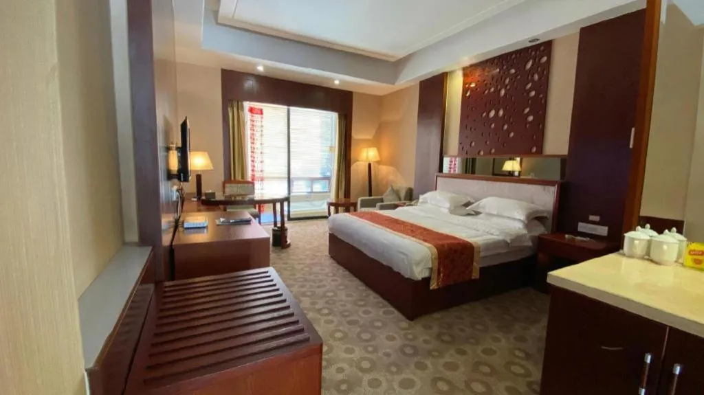 Bed in Longyan Capital International Hot Spring Resort