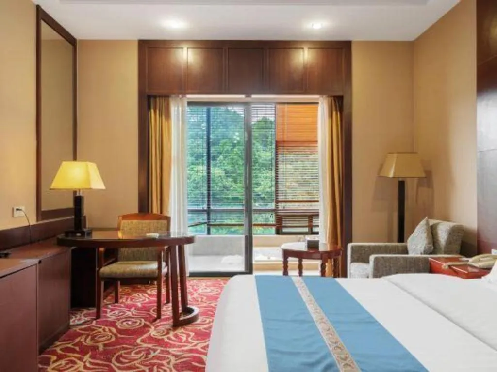 Bed in Longyan Capital International Hot Spring Resort