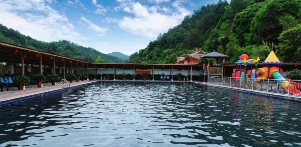 Longyan Capital International Hot Spring Resort