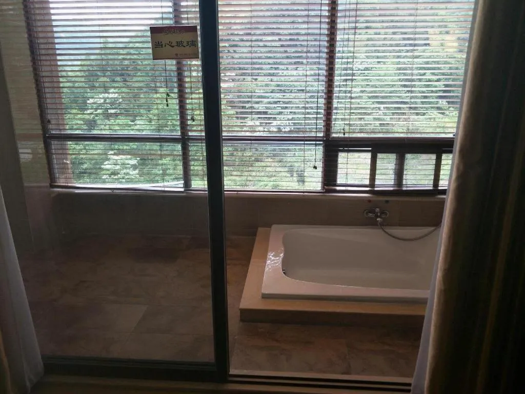 Longyan Capital International Hot Spring Resort