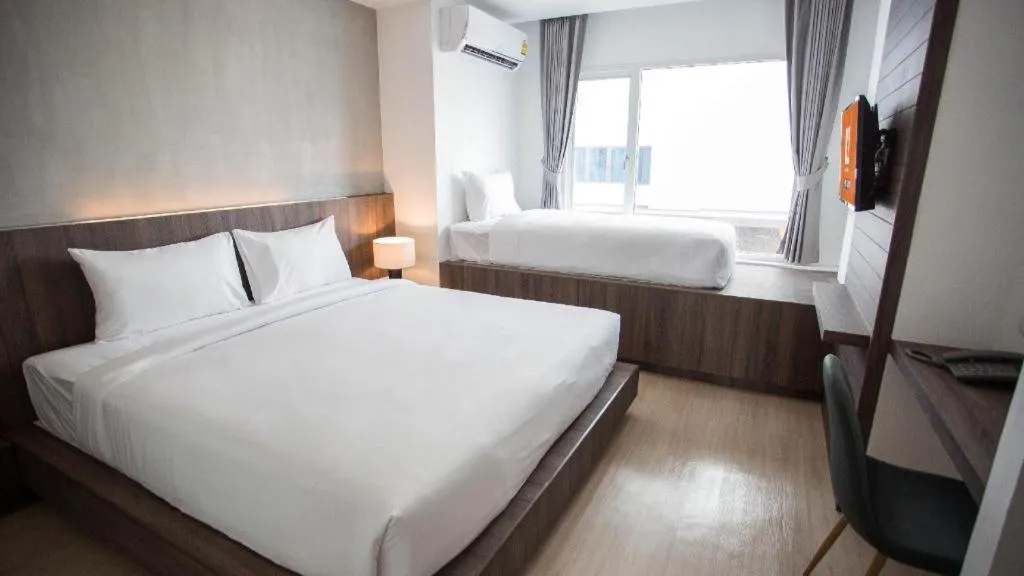 Bed in B2 Hat Yai Premier Hotel
