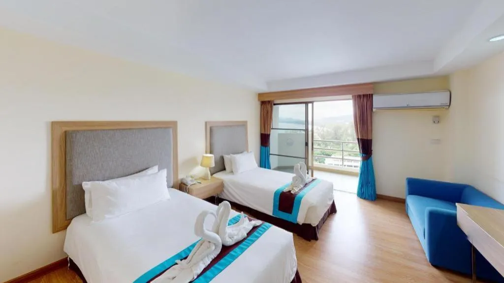 Bed in Blue Wave Hotel Hua Hin