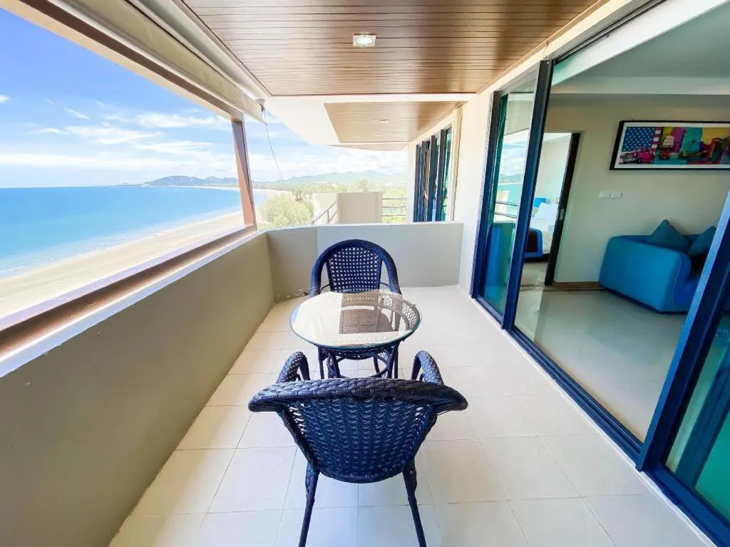 Blue Wave Hotel Hua Hin