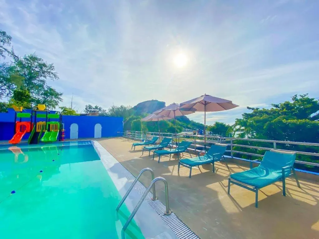 Blue Wave Hotel Hua Hin