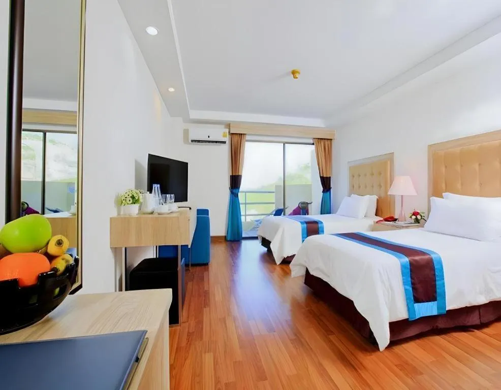 Bed in Blue Wave Hotel Hua Hin