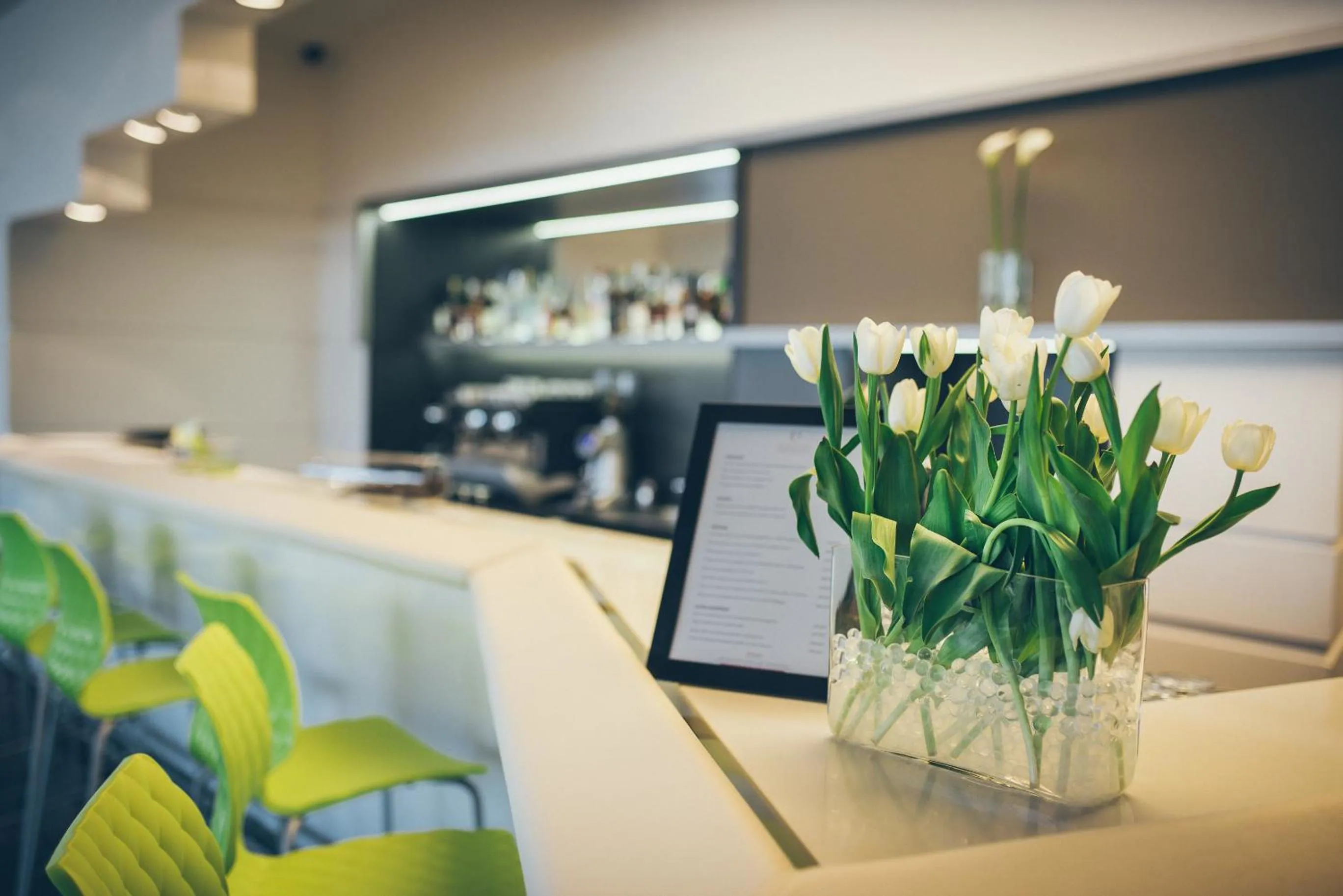 Lobby or reception in Best Western Plus Lakeside Hotel