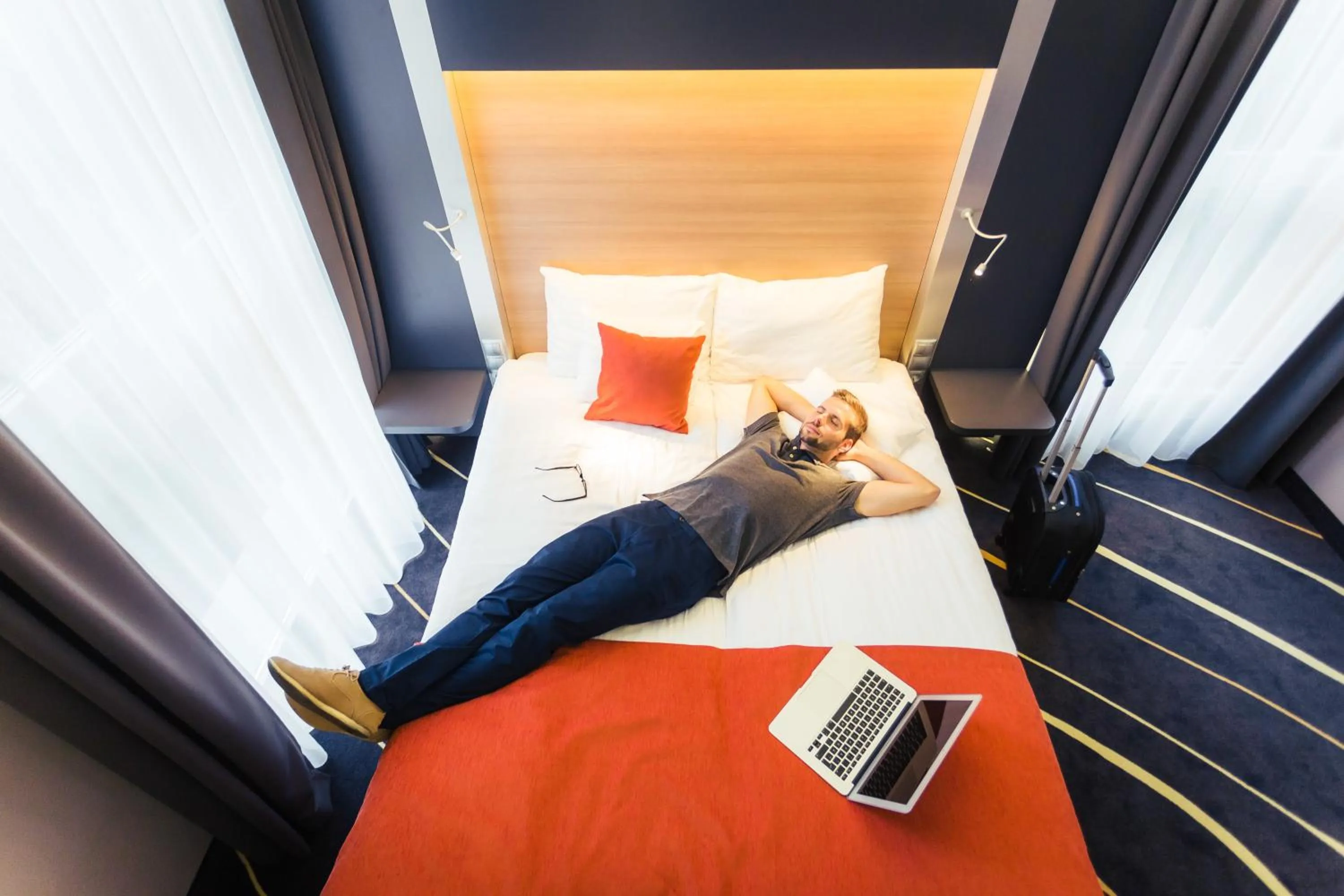 Bedroom, Bed in Best Western Plus Lakeside Hotel