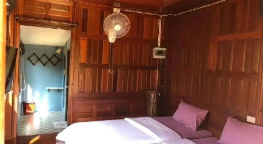 Bed in Nai Khun Khao Resort