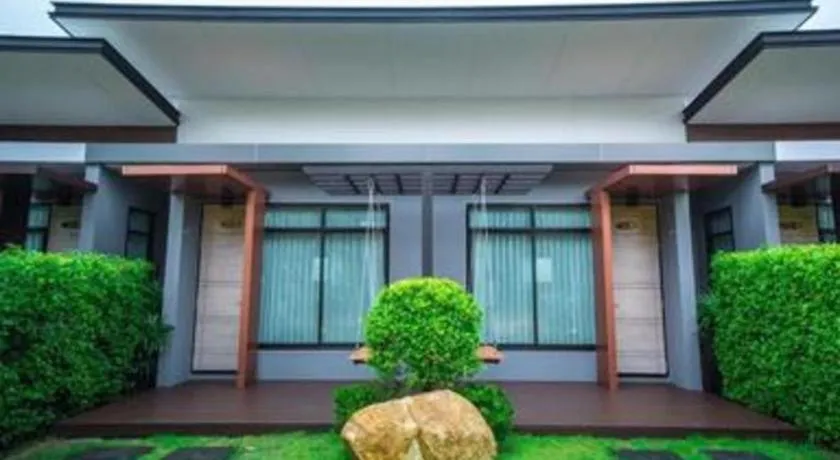 Chatnipa Beach Resort