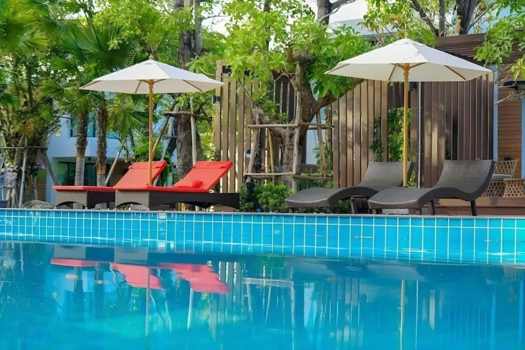 Chatnipa Beach Resort