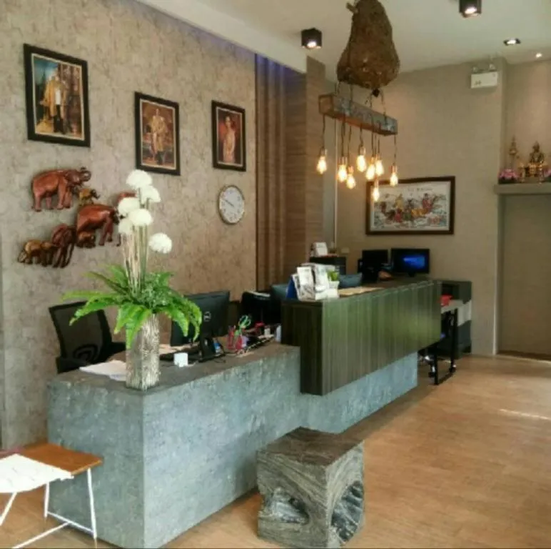 Chatnipa Beach Resort