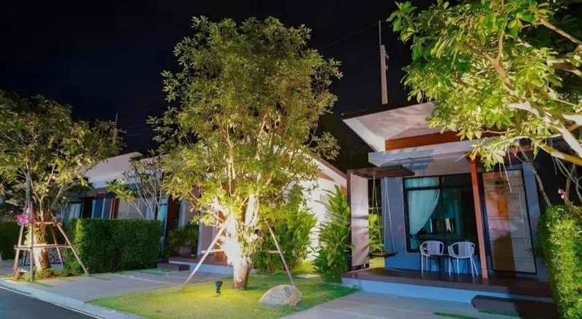 Chatnipa Beach Resort