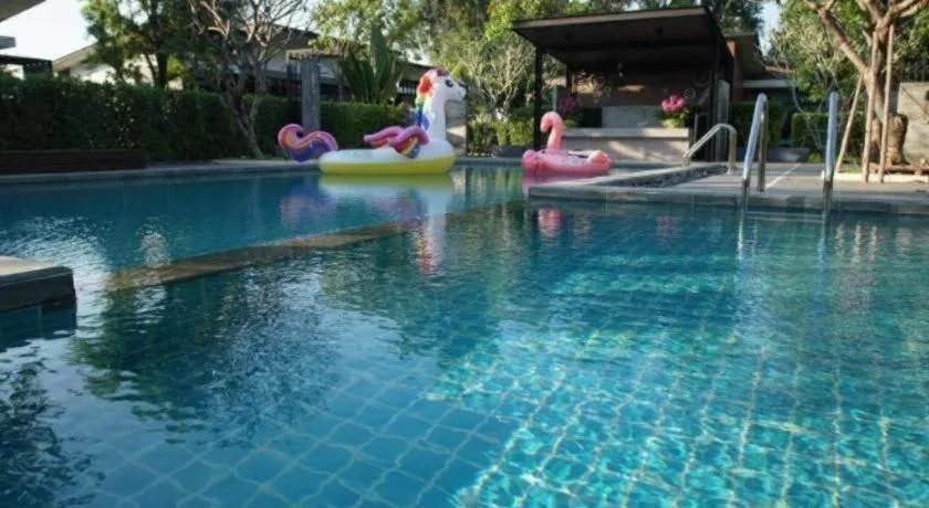 Chatnipa Beach Resort