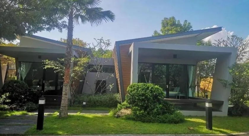 Chatnipa Beach Resort