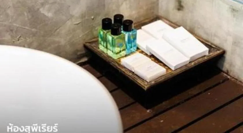 Chatnipa Beach Resort