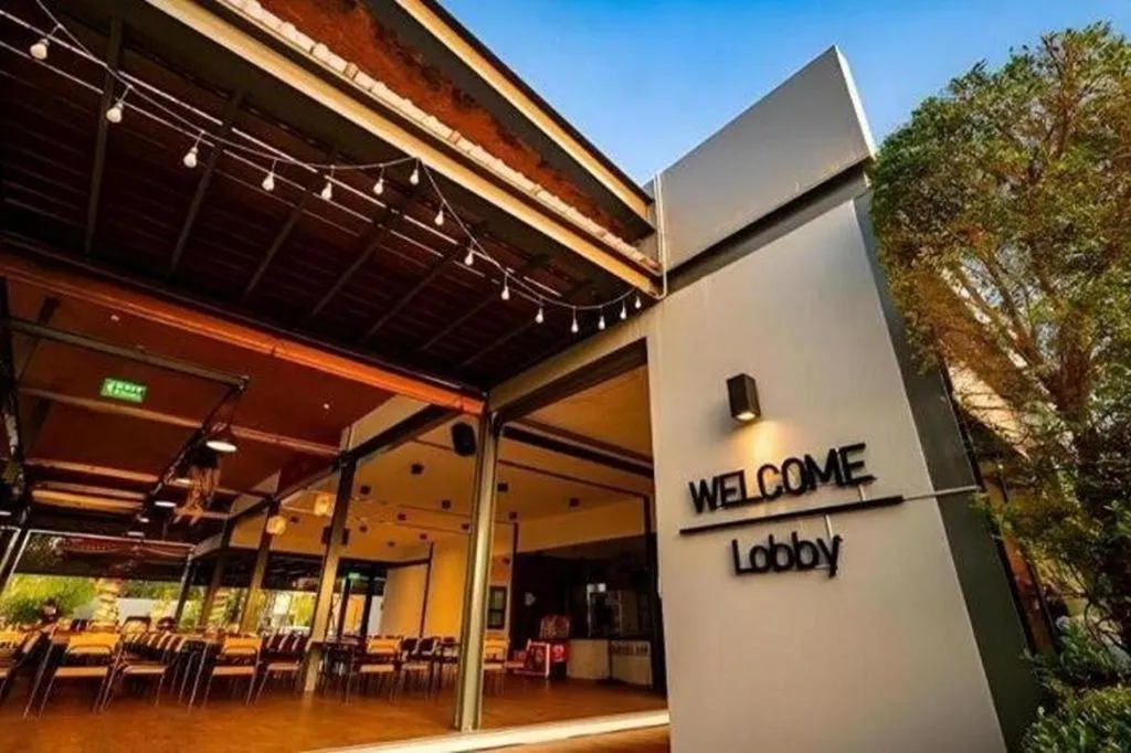 Chatnipa Beach Resort