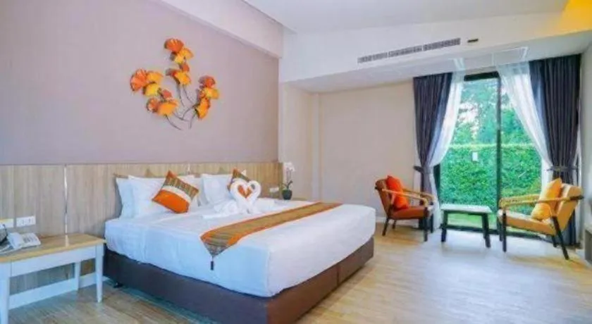 Bed in Chatnipa Beach Resort