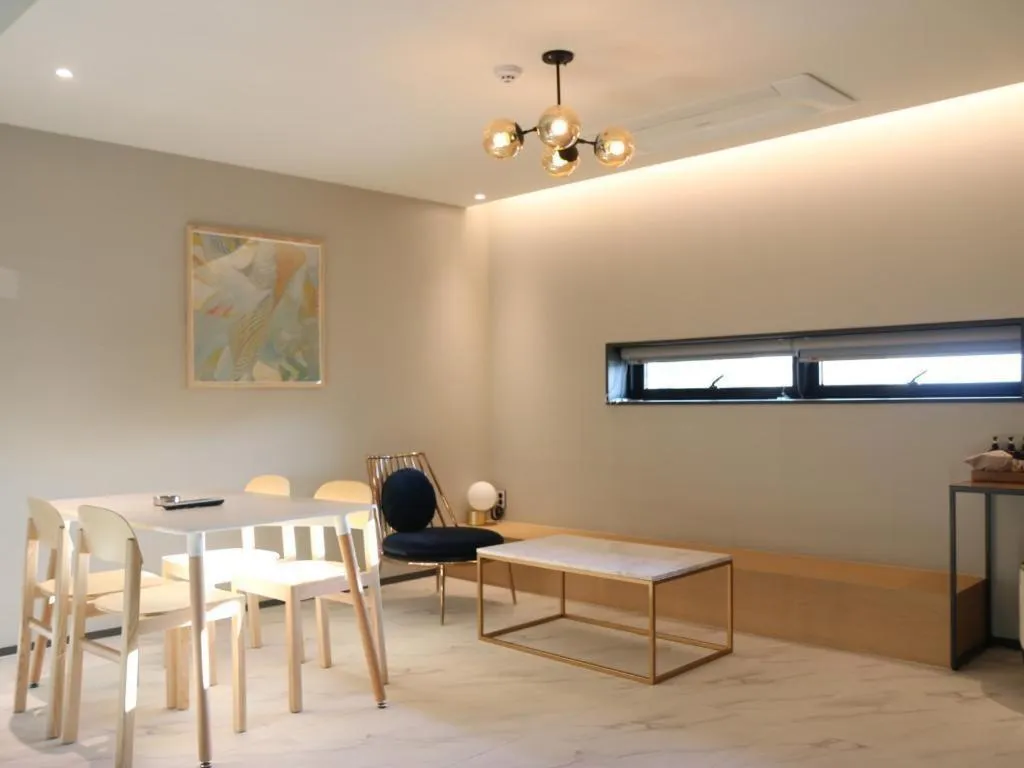 Changwon Brown dot Hotel Palyong