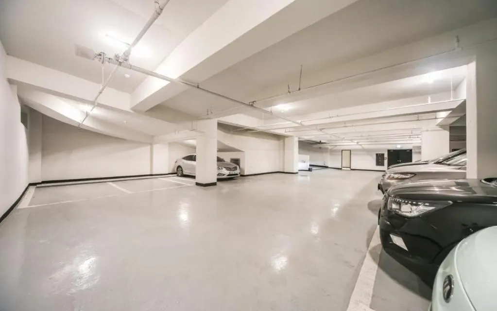 Changwon Brown dot Hotel Palyong