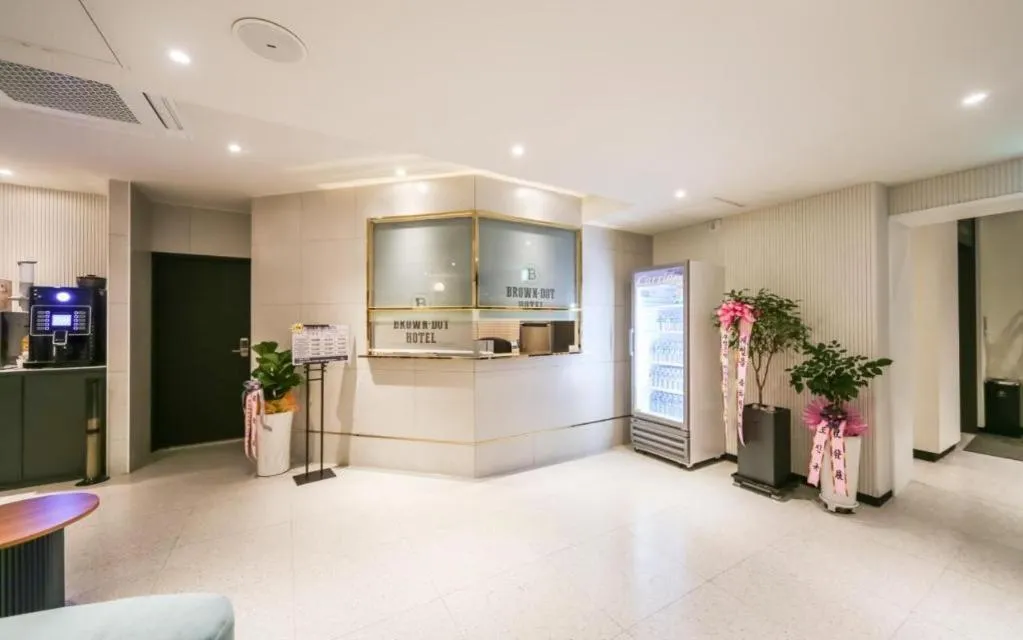 Changwon Brown dot Hotel Palyong