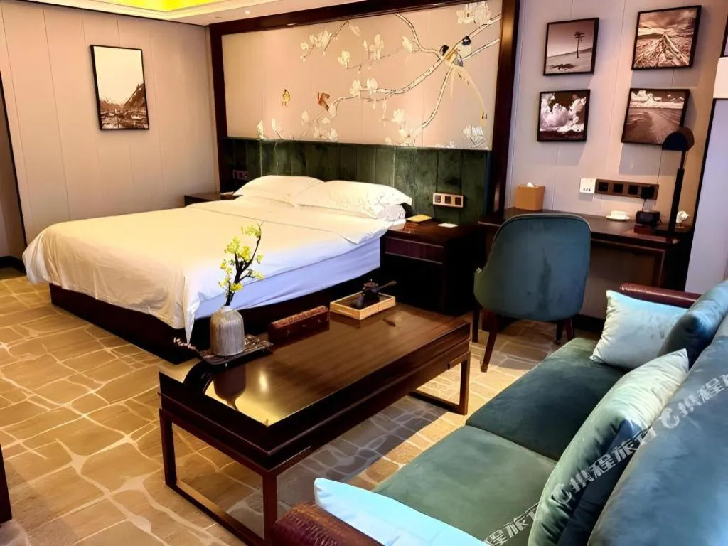 Bed in Metropolo Hotel Chengdu Wuhou Wanda Plaza