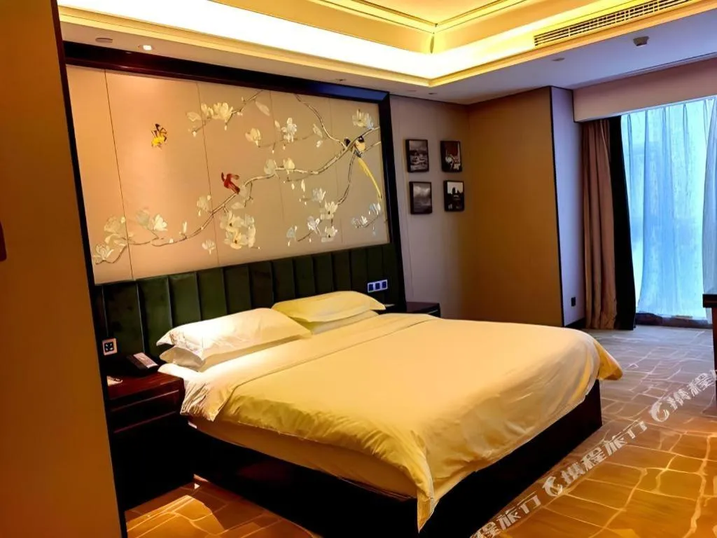 Bed in Metropolo Hotel Chengdu Wuhou Wanda Plaza