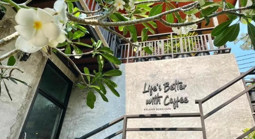 Baan Klang Suan Resort