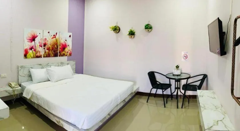 Bed in Sweet Hug Hotel