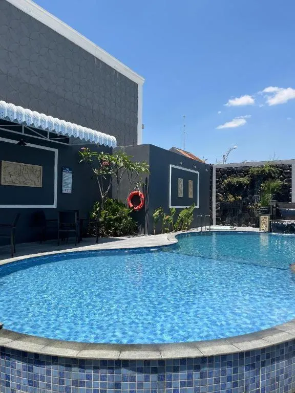 Front One Hotel Nganjuk