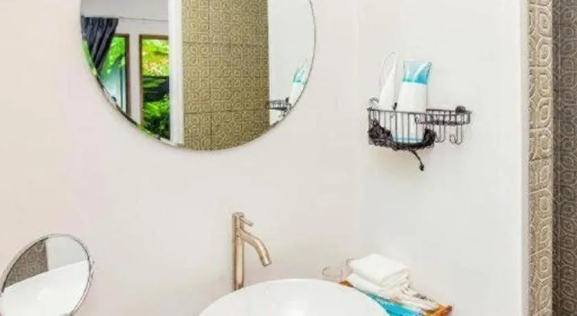 OYO 422 Jane Homestay and Resort