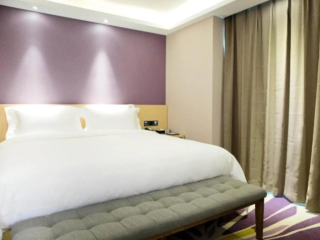 Bed in Lavande Hotel Shenzhen North Station Huawei Gangtou Metro Station