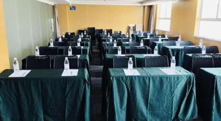 Lavande Hotel Shenzhen North Station Huawei Gangtou Metro Station