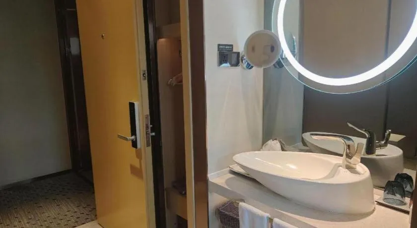 Lavande Hotel Shenzhen North Station Huawei Gangtou Metro Station