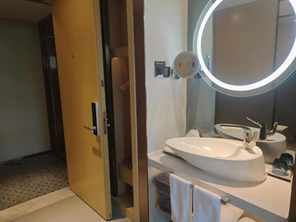 Lavande Hotel Shenzhen North Station Huawei Gangtou Metro Station