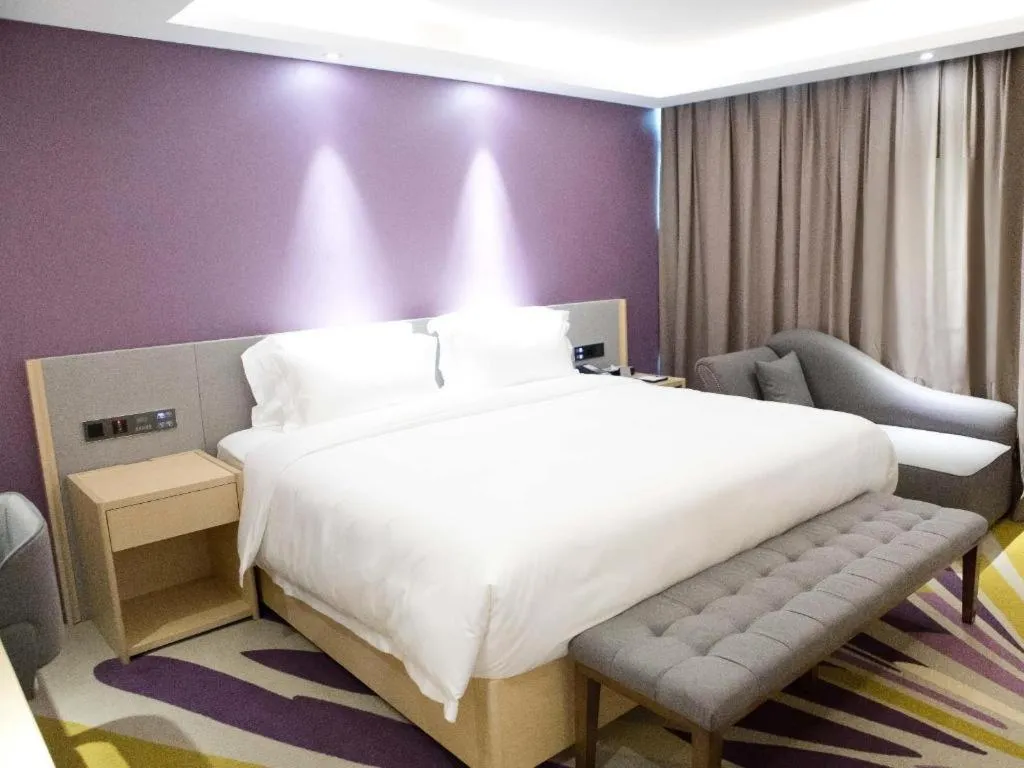 Bed in Lavande Hotel Shenzhen North Station Huawei Gangtou Metro Station