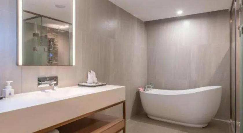 Lavande Hotel Shenzhen North Station Huawei Gangtou Metro Station